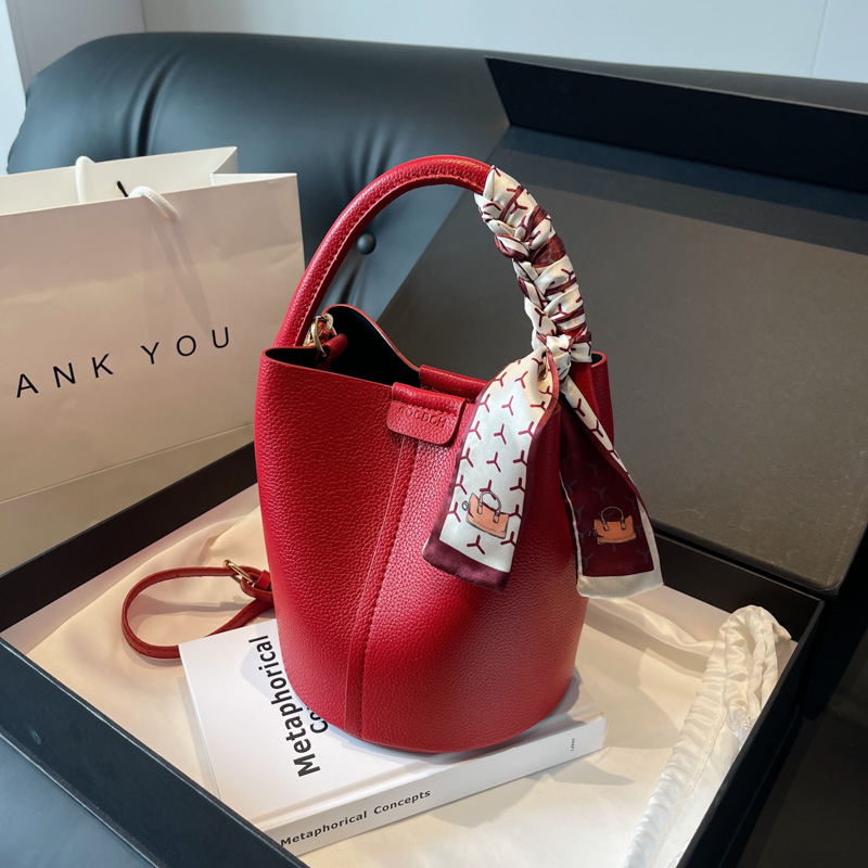 Luxury Bags Sale - 레드 PU 버킷 숄더백, 크로스바디 백,