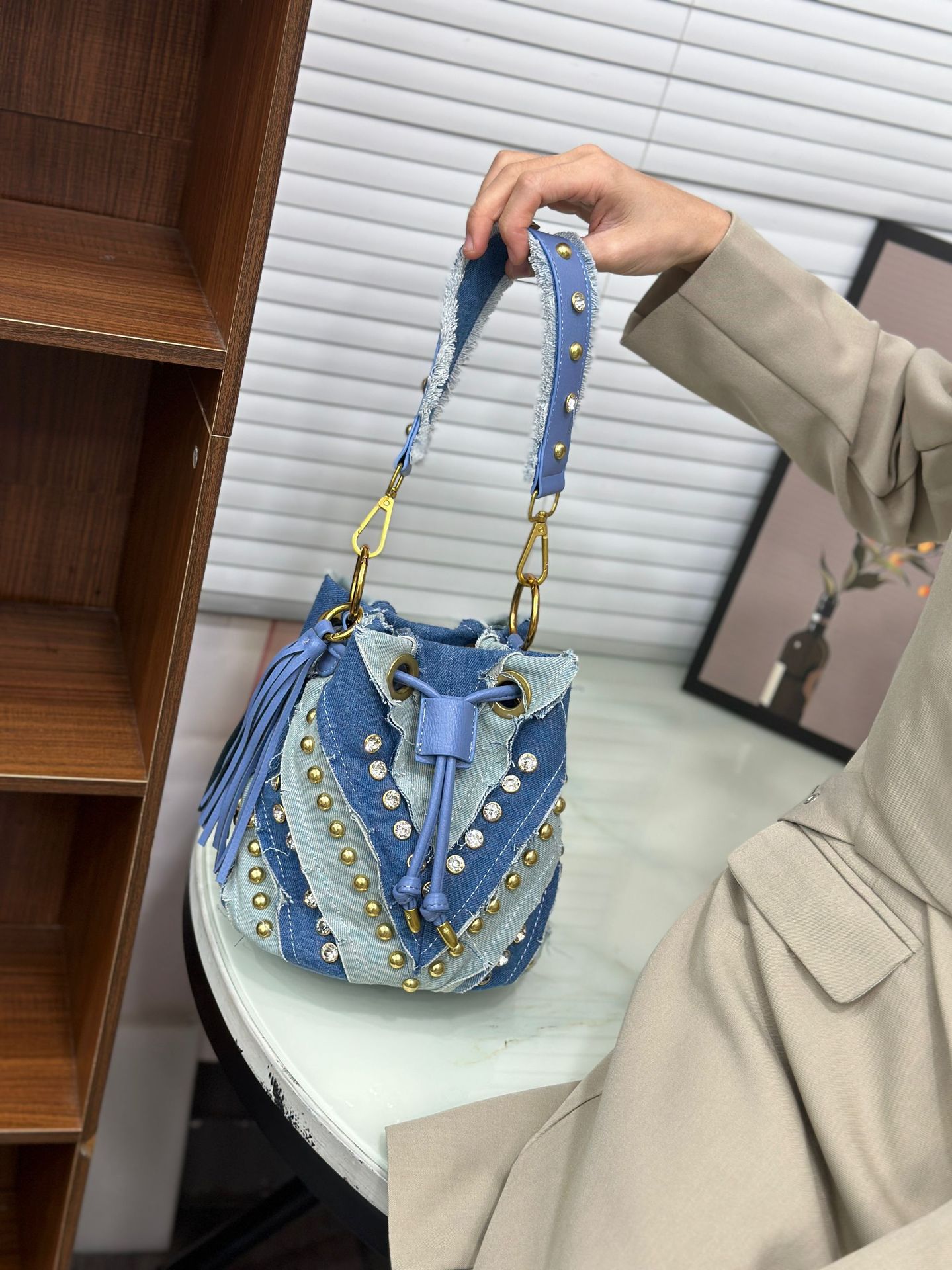 라이트 럭셔리 패셔너블 다이아몬드 인레이드 핸드백 고급 - Luxury Bags Denim 리뷰 및 가격