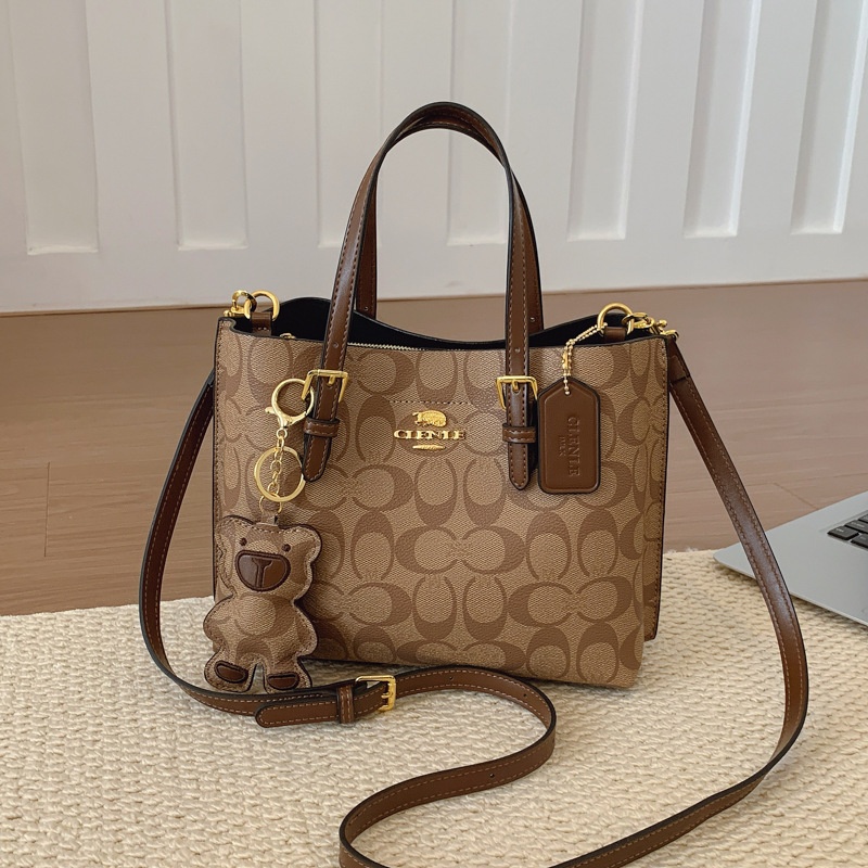 여성을 위한 클래식 스타일의 우아한 모노그램 토트백,  - Tote Bag Leather Monogram 리뷰 및 가격